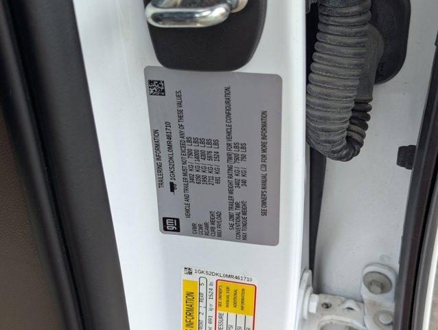 Photo of 2021 Summit White GMC Yukon