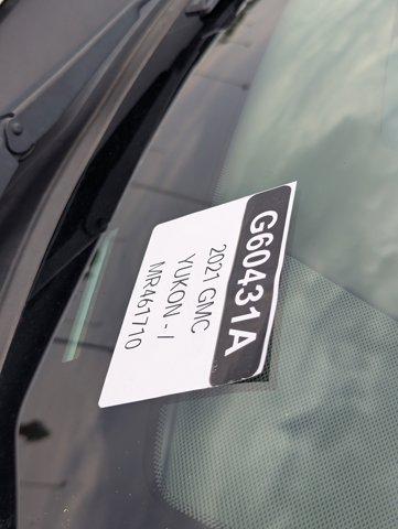Photo of 2021 Summit White GMC Yukon