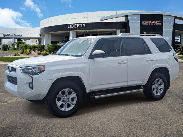 Photo of 2016 Super White Toyota 4Runner