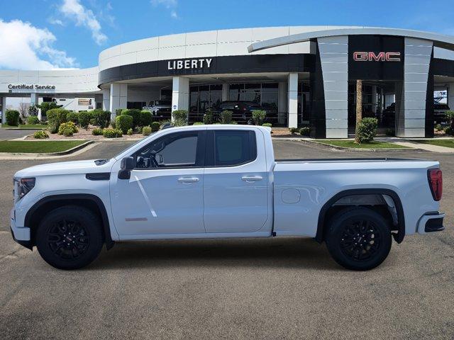 Photo of 2023 Summit White GMC Sierra 1500