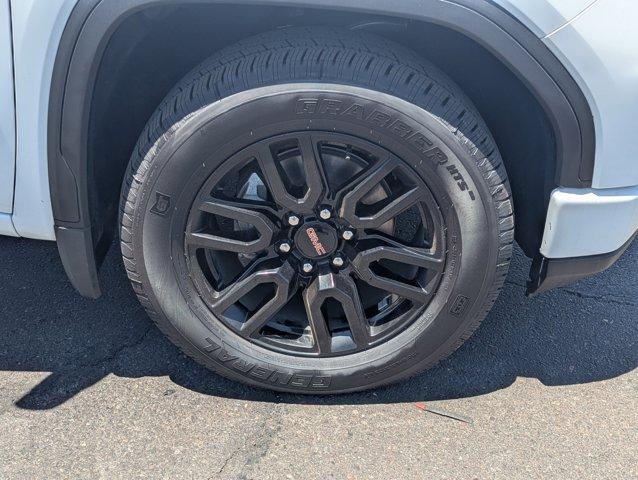 Photo of 2023 Summit White GMC Sierra 1500