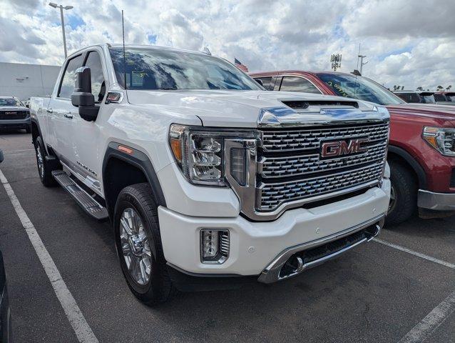 Photo of 2020 White Frost Tricoat GMC Sierra 3500