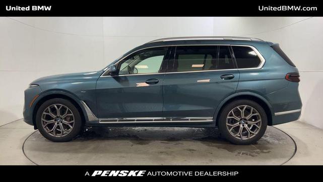 Photo of 2023 Blue Ridge Mountain Metallic BMW X7