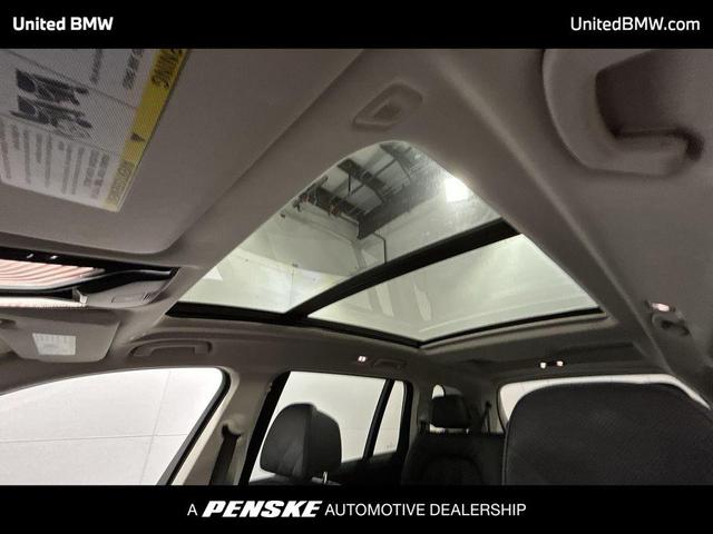 Photo of 2023 Blue Ridge Mountain Metallic BMW X7
