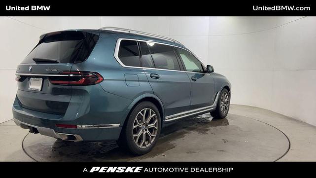 Photo of 2023 Blue Ridge Mountain Metallic BMW X7
