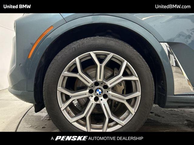 Photo of 2023 Blue Ridge Mountain Metallic BMW X7