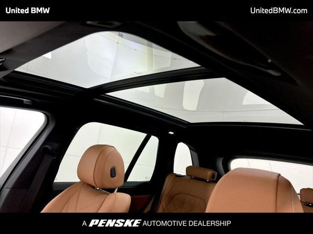 Photo of 2025 Alpine White BMW X5