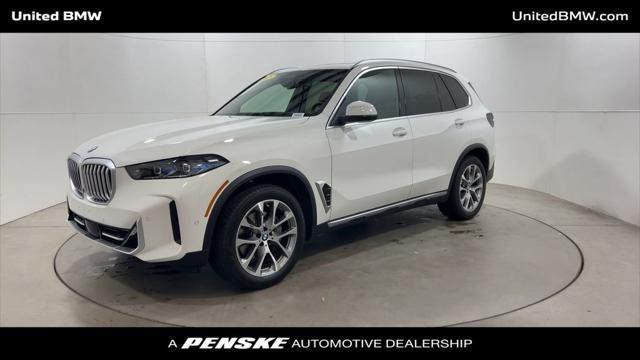 Photo of 2025 Alpine White BMW X5