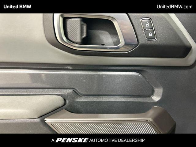 Photo of 2023 CARBONIZED GRAY METALLIC Ford Bronco