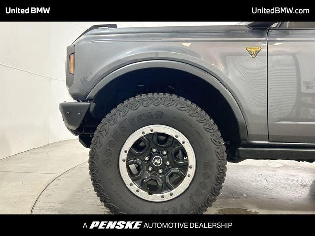 Photo of 2023 CARBONIZED GRAY METALLIC Ford Bronco