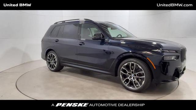 Photo of 2025 Carbon Black Metallic BMW X7