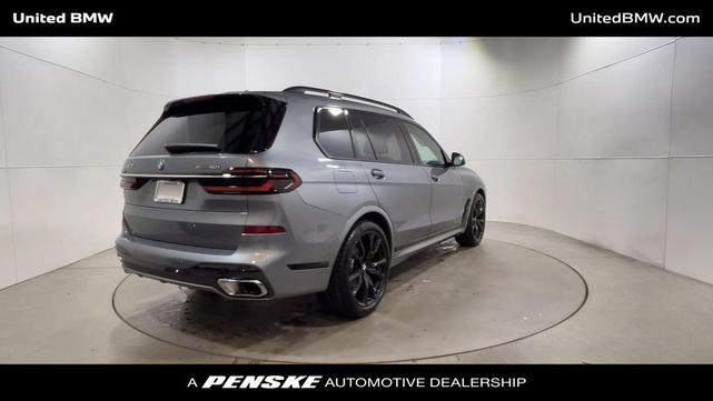 Photo of 2024 Grey BMW X7