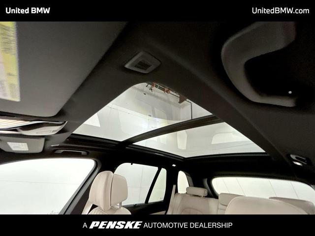 Photo of 2026 Tanzanite Blue II Metallic BMW X5