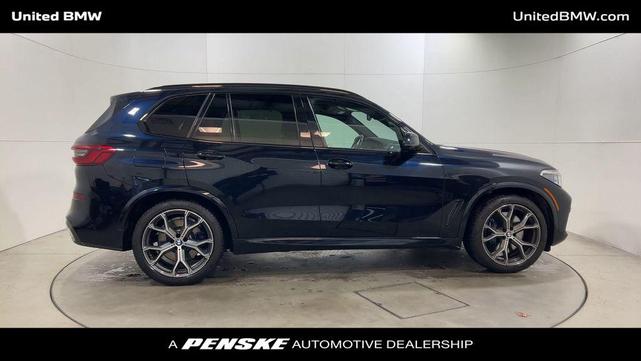 Photo of 2019 Carbon Black Metallic BMW X5