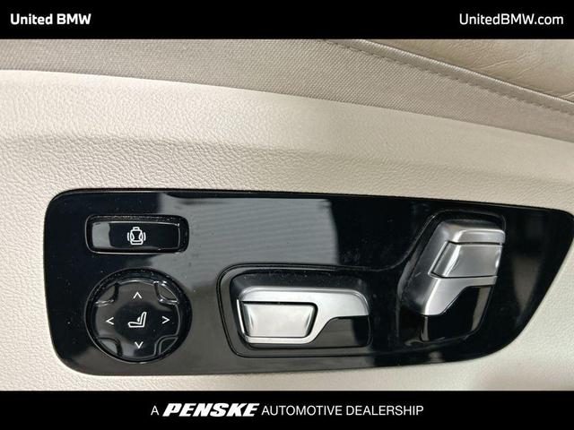 Photo of 2019 Carbon Black Metallic BMW X5