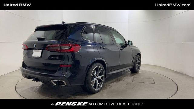 Photo of 2019 Carbon Black Metallic BMW X5