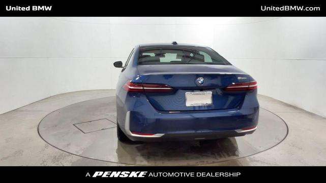 Photo of 2024 Blue BMW 530