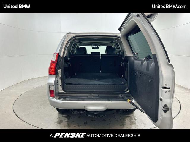 Photo of 2011 Tungsten Pearl Lexus GX 460