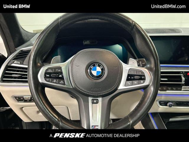 Photo of 2019 Black Sapphire Metallic BMW X7