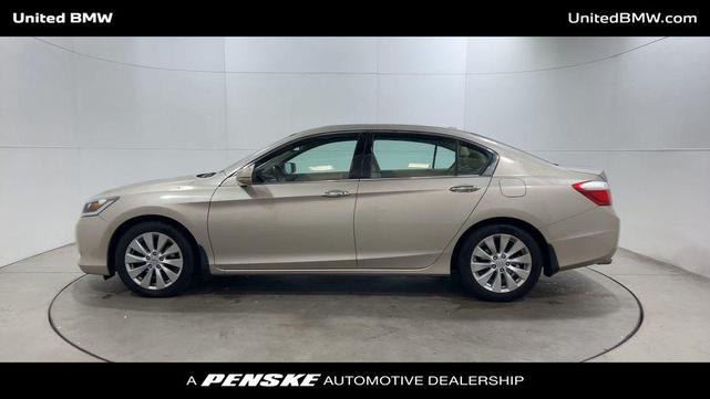 Photo of 2014 Champagne Frost Pearl Honda Accord