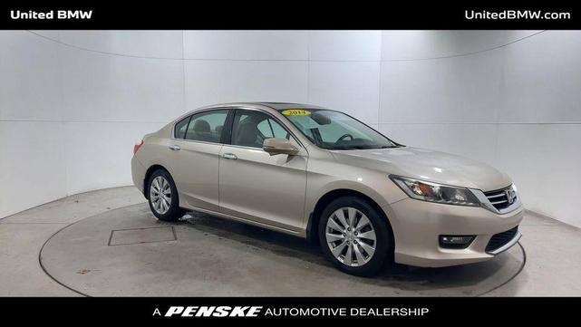 Photo of 2014 Champagne Frost Pearl Honda Accord