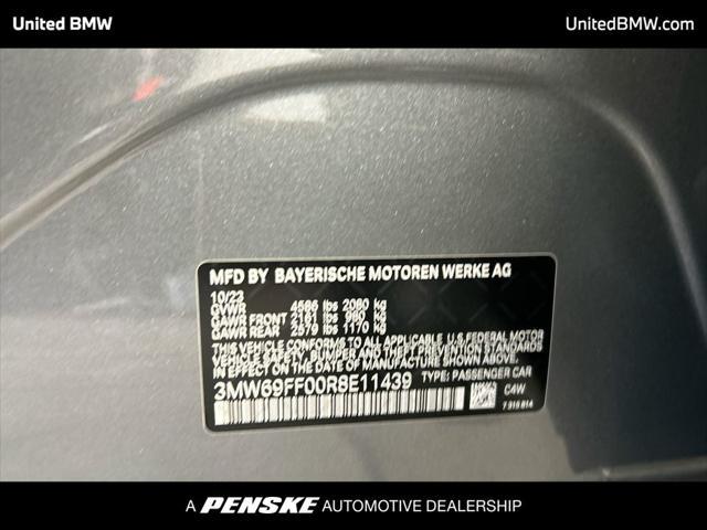 Photo of 2024 Skyscraper Grey Metallic BMW 330