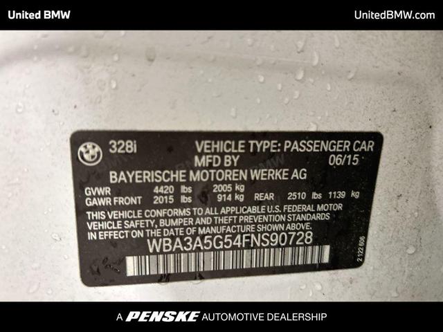 Photo of 2015 White Metallic BMW 328