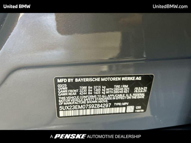 Photo of 2025 Sparkling Copper Metallic BMW X7