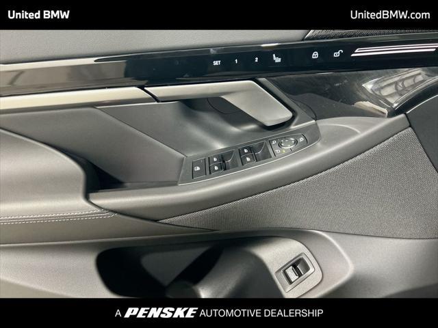 Photo of 2025 Dark Graphite Metallic BMW 530
