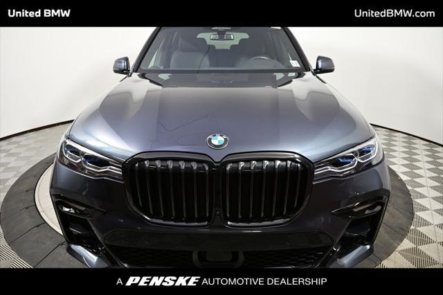 Photo of 2022 Arctic Grey Metallic BMW X7