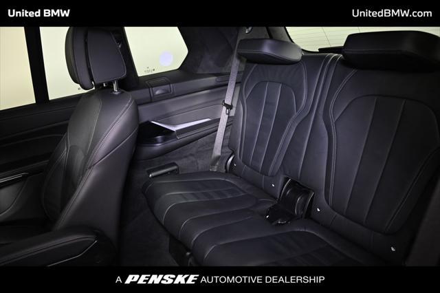 Photo of 2022 Arctic Grey Metallic BMW X7
