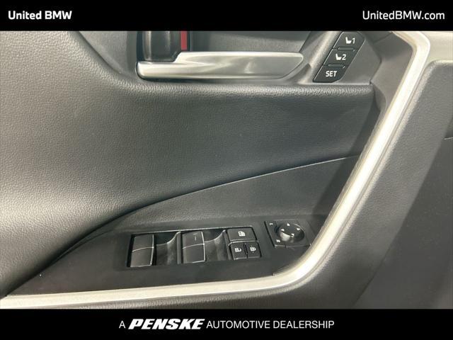 Photo of 2021 Midnight Black Metallic Toyota RAV4 Hybrid