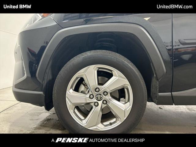Photo of 2021 Midnight Black Metallic Toyota RAV4 Hybrid