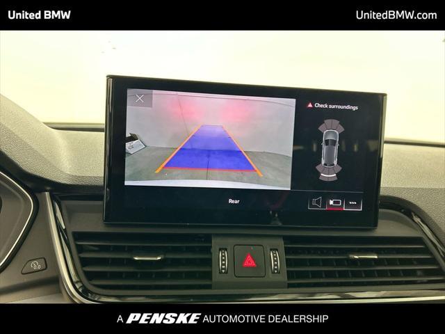 Photo of 2024 Glacier White Audi Q5