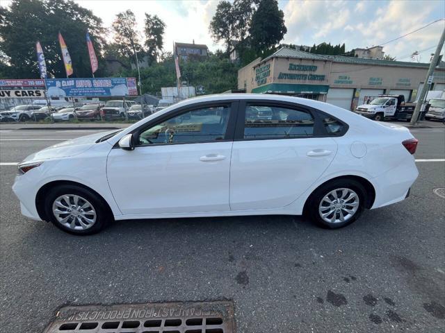 Photo of 2023 White Kia Forte