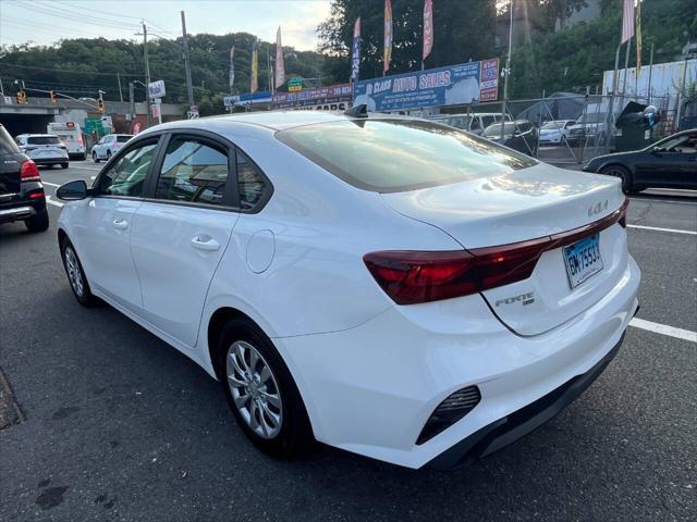 Photo of 2023 White Kia Forte