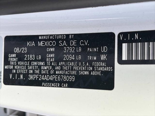 Photo of 2023 White Kia Forte