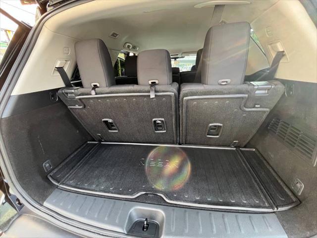 Photo of 2024 Black Nissan Pathfinder