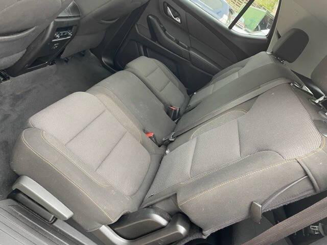 Photo of 2021 Silver Chevrolet Traverse