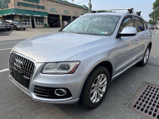 Photo of 2016 Gray Audi Q5