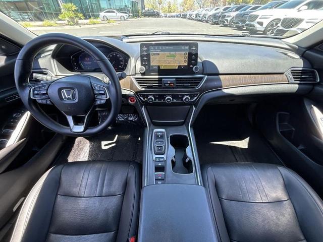 Photo of 2019 Crystal Black Pearl Honda Accord Hybrid