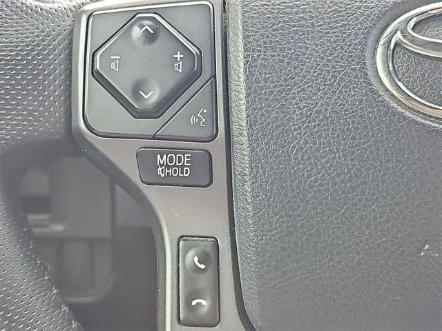 Photo of 2019 Super White Toyota Tacoma