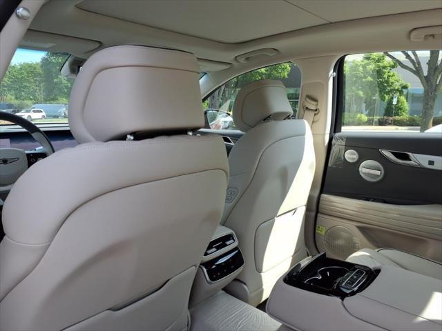 Photo of 2025 Cavendish Red Genesis G80
