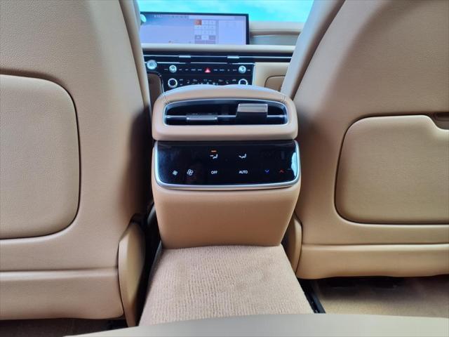 Photo of 2025 Uyuni White Genesis G80