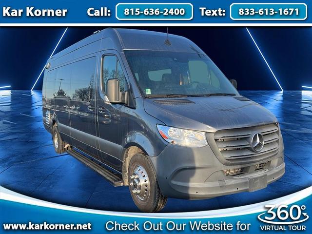 Photo of 2022 Gray Mercedes-Benz Sprinter 4500