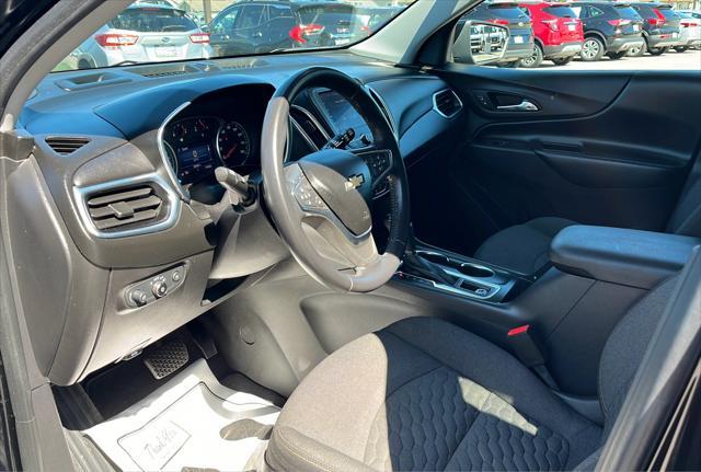 Photo of 2021 Black Chevrolet Equinox