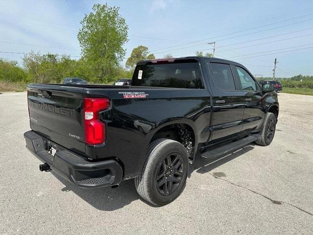 Photo of 2022 Black Chevrolet Silverado 1500