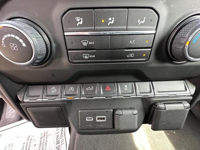 Photo of 2022 Black Chevrolet Silverado 1500