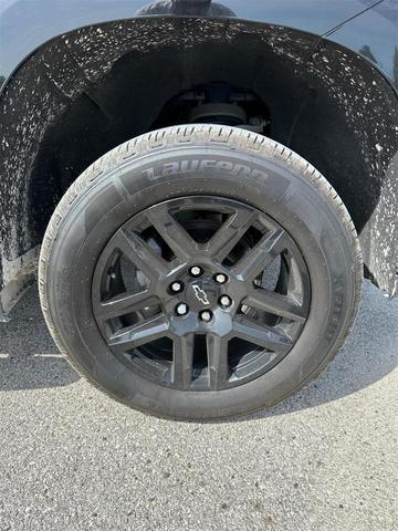 Photo of 2022 Black Chevrolet Silverado 1500