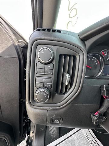 Photo of 2022 Black Chevrolet Silverado 1500